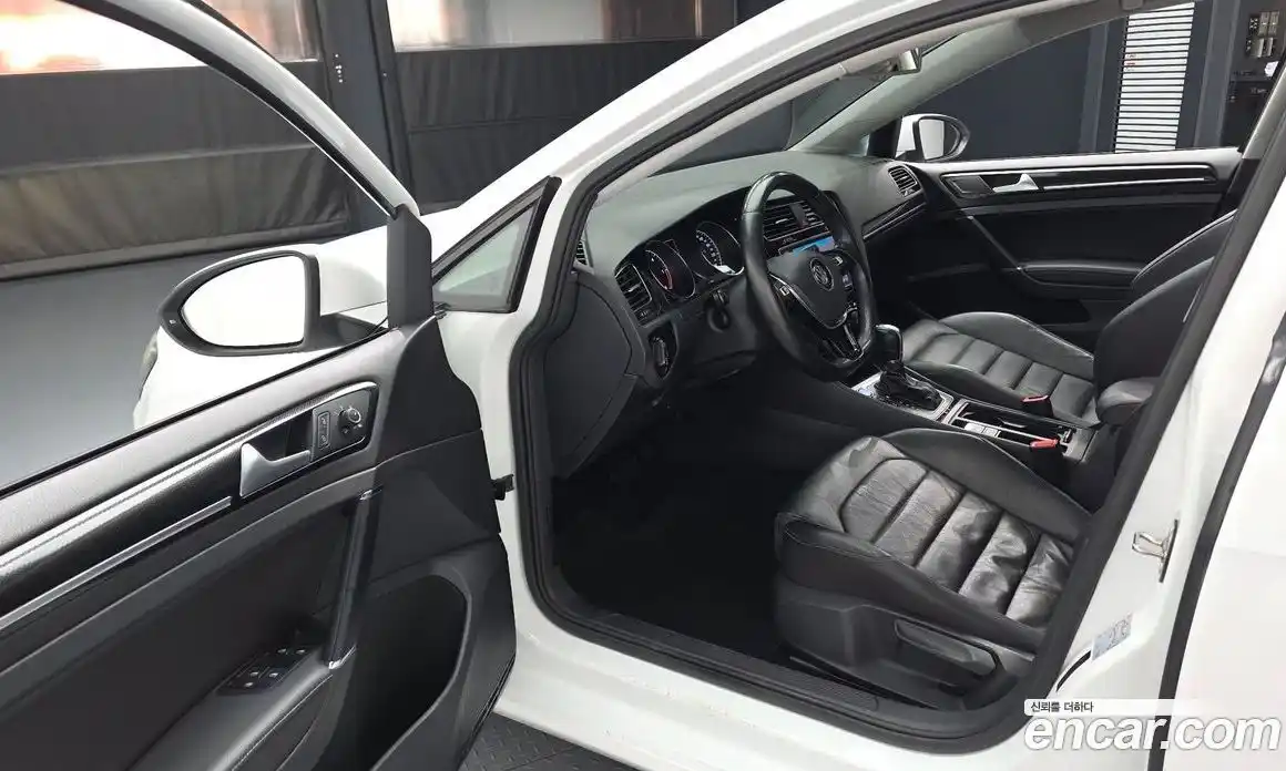 Volkswagen Golf 2014 2.0 гидро в Москве № 976207, фото 10