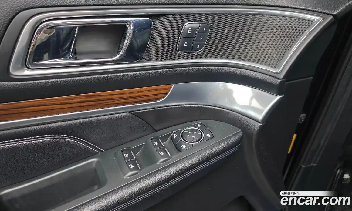 Ford Explorer 2017 3.5 гидро в Москве № 976286, фото 13