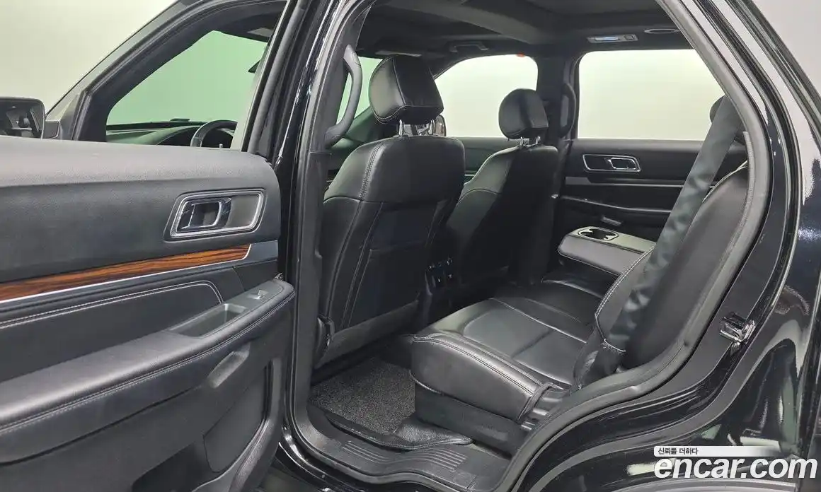 Ford Explorer 2017 3.5 гидро в Москве № 976286, фото 18