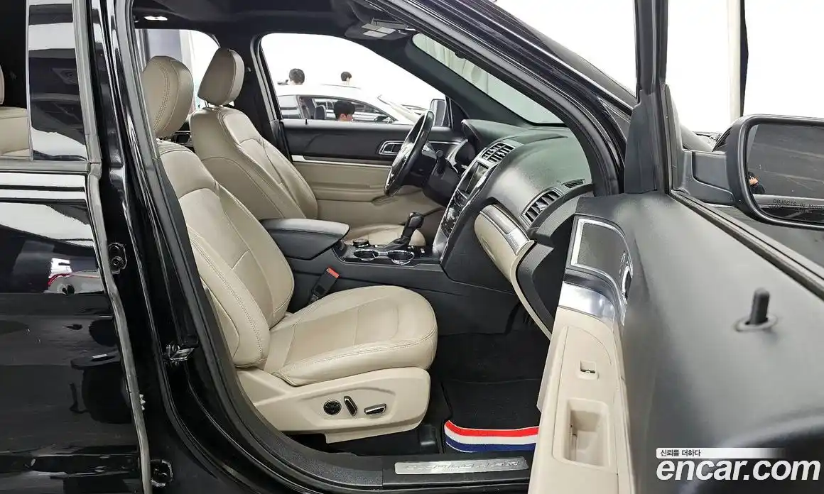 Ford Explorer 2018 2.3 гидро в Москве № 976366, фото 11