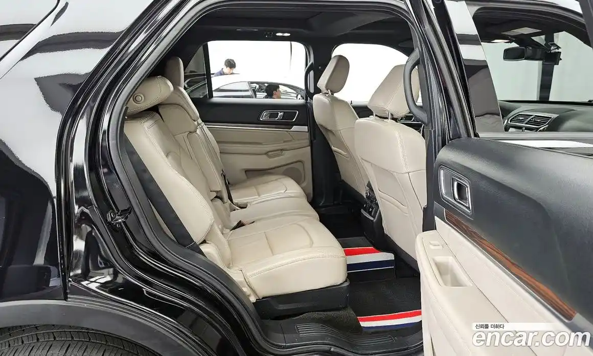 Ford Explorer 2018 2.3 гидро в Москве № 976366, фото 12