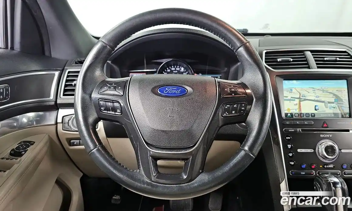 Ford Explorer 2018 2.3 гидро в Москве № 976366, фото 13