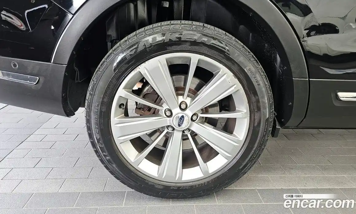 Ford Explorer 2018 2.3 гидро в Москве № 976366, фото 5