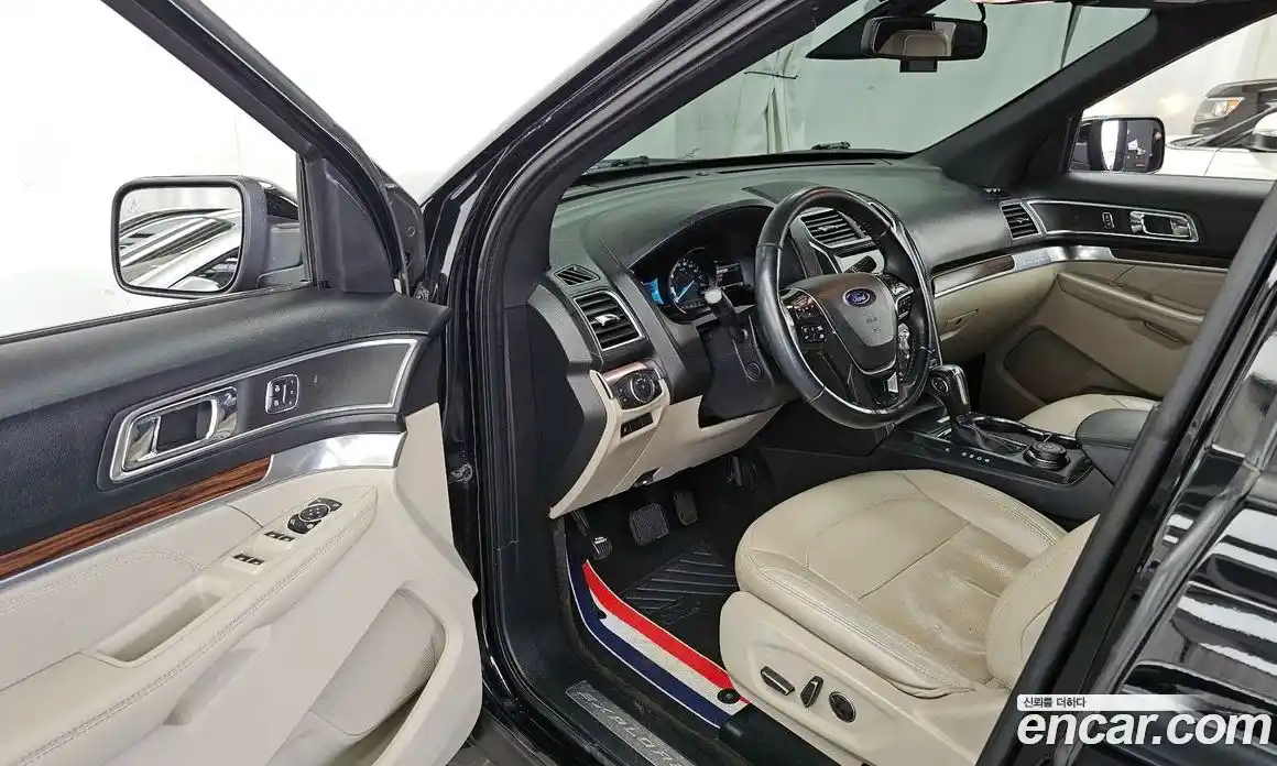Ford Explorer 2018 2.3 гидро в Москве № 976366, фото 10
