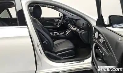 Mercedes-Benz E-Class 2018 3.0 гидро в Москве № 1001604, миниатюра 11