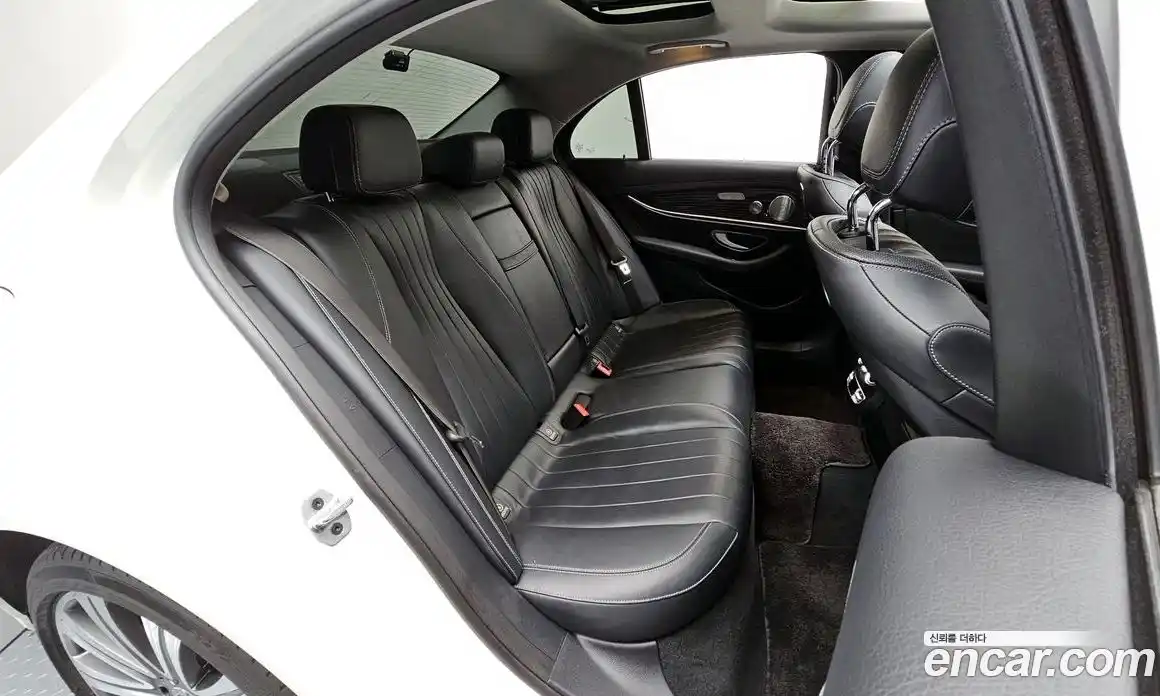 Mercedes-Benz E-Class 2018 3.0 гидро в Москве № 1001604, фото 12