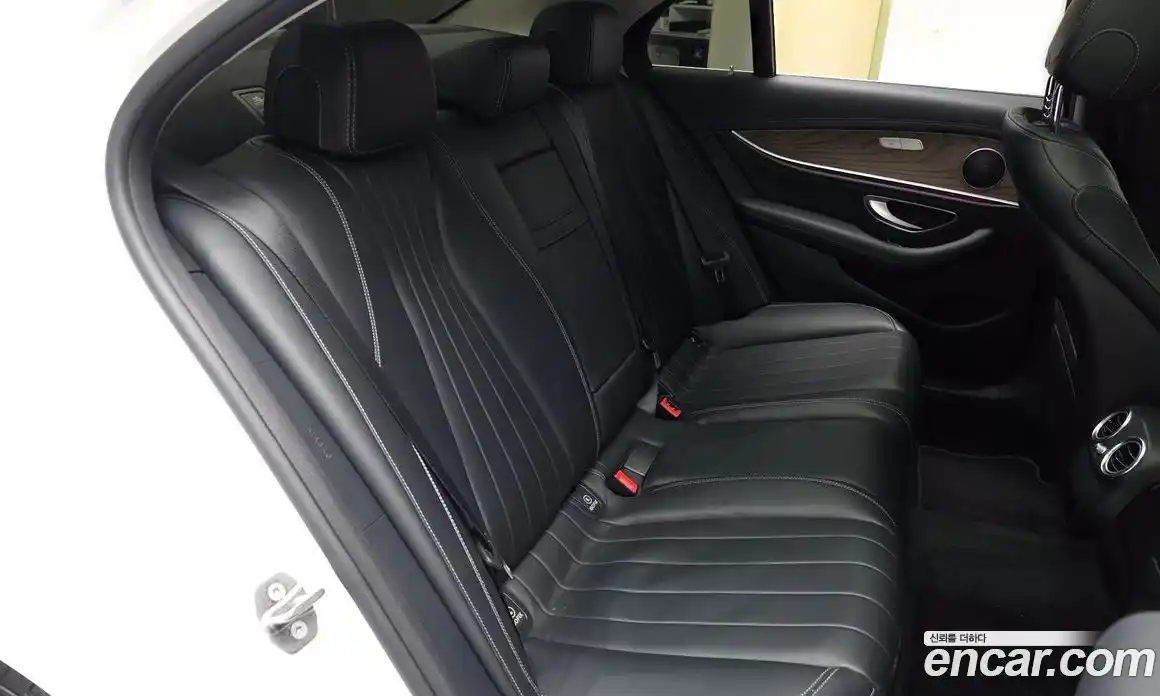 Mercedes-Benz E-Class 2017 2.0 гидро в Москве № 1001708, фото 11