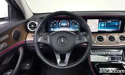 Mercedes-Benz E-Class 2017 2.0 гидро в Москве № 1001708, миниатюра 12