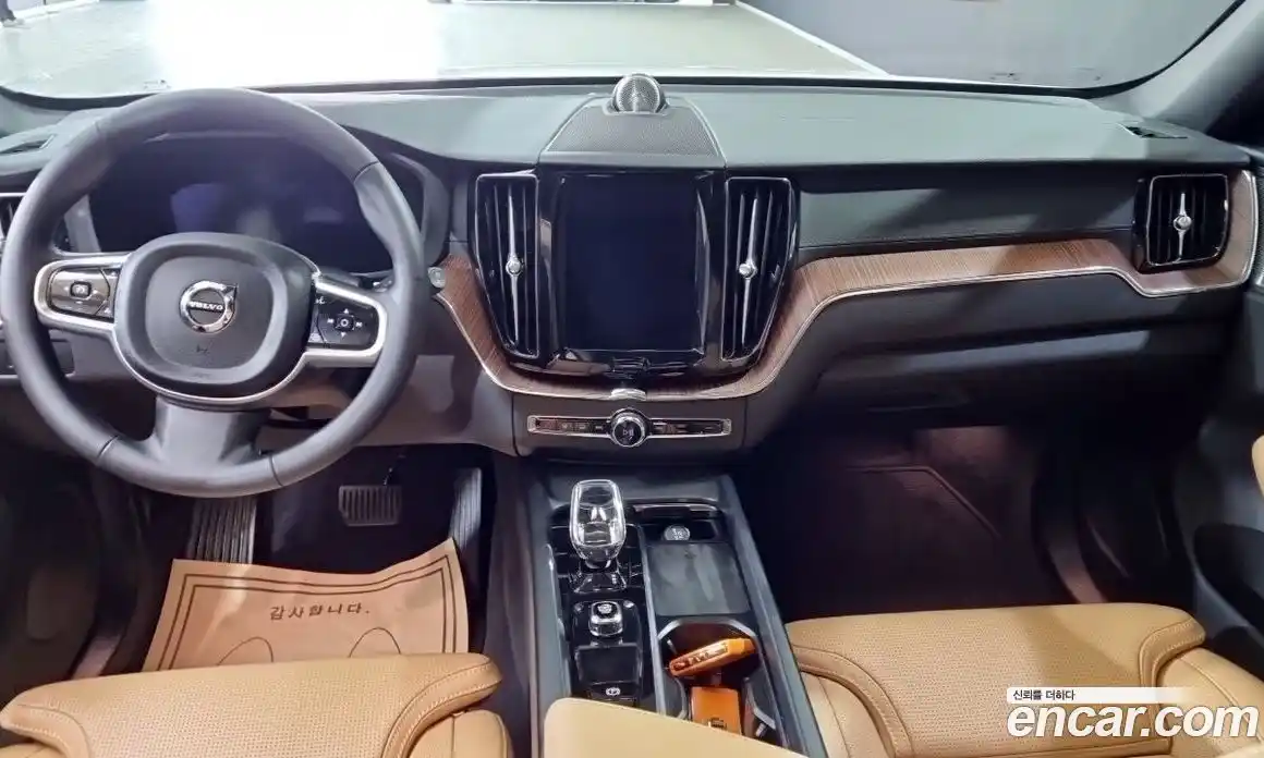 Volvo XC60 2024 2.0 гидро в Москве № 1003069, фото 12
