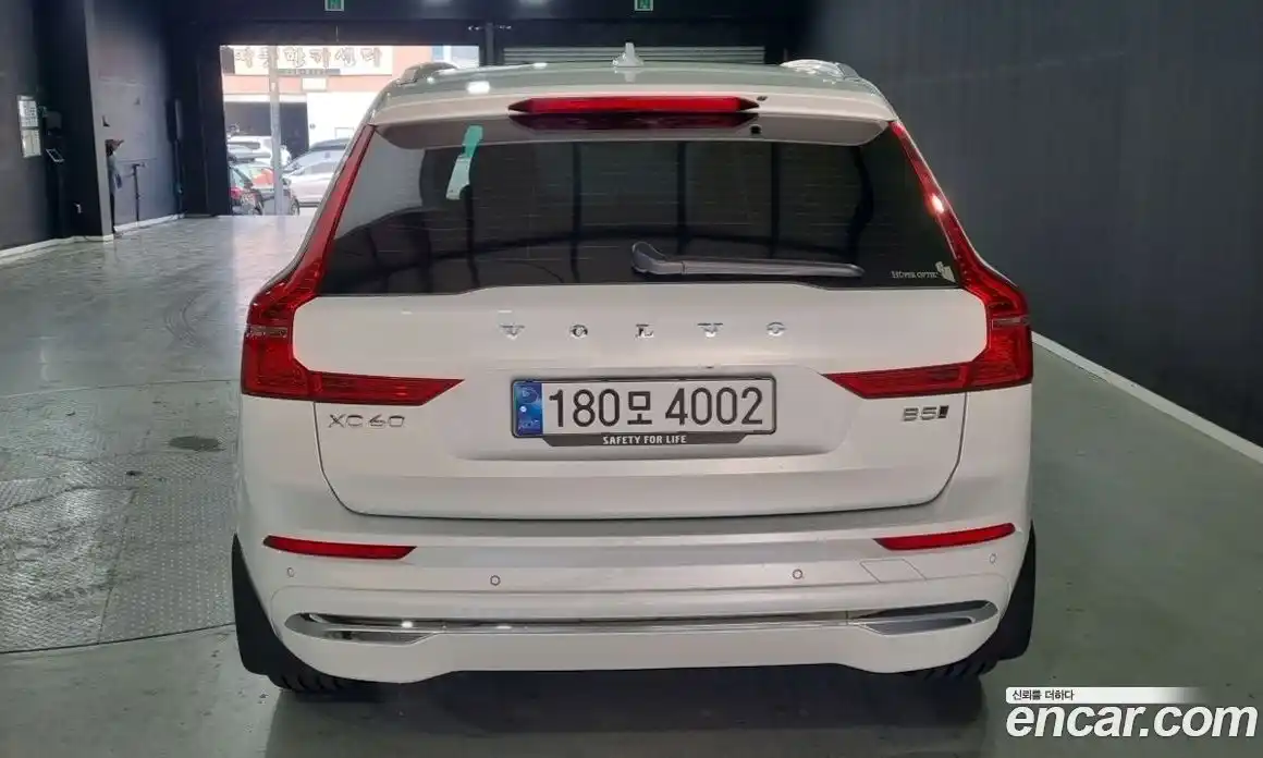 Volvo XC60 2024 2.0 гидро в Москве № 1003069, фото 4