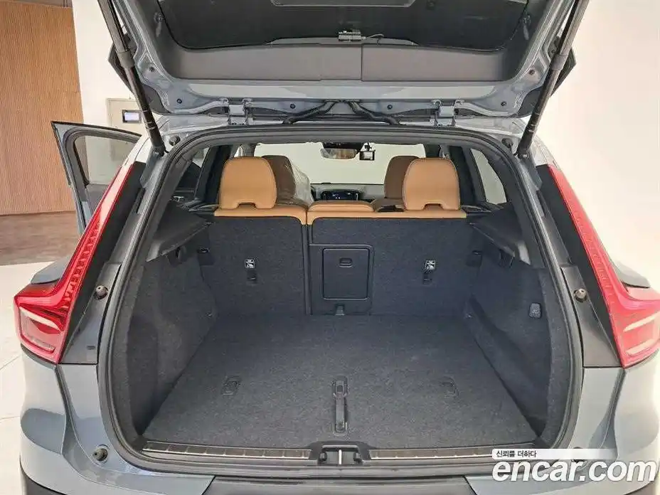 Volvo XC40 2020 2.0 гидро в Москве № 1004135, фото 18