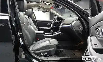 BMW 3-Series 2021 2.0 Автомат в Москве № 1004633, миниатюра 11