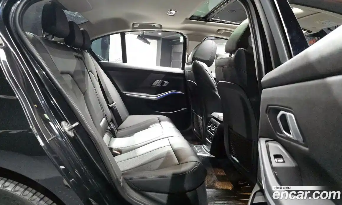 BMW 3-Series 2021 2.0 Автомат в Москве № 1004633, фото 12