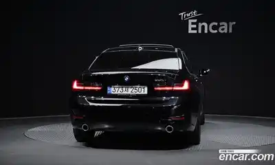 BMW 3-Series 2021 2.0 Автомат в Москве № 1004633, миниатюра 4