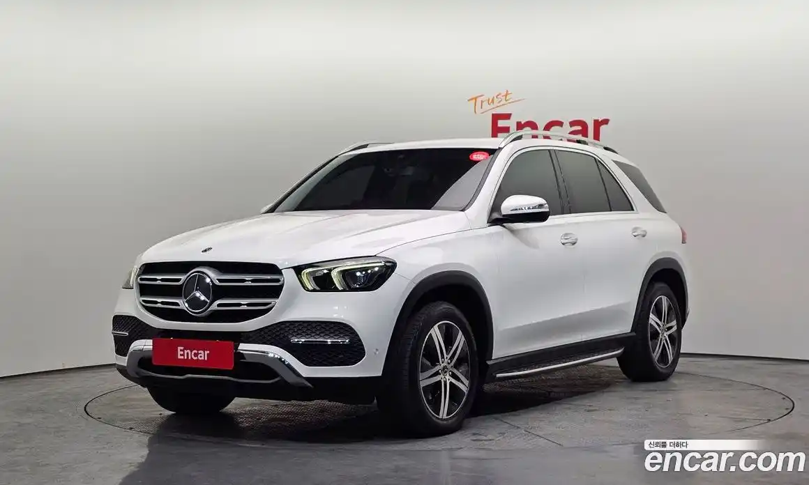 Mercedes-Benz GLE-Class 2019 1.9 Автомат в Москве № 1006481, фото 1