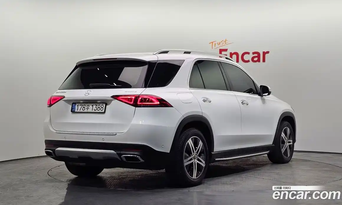 Mercedes-Benz GLE-Class 2019 1.9 Автомат в Москве № 1006481, фото 2