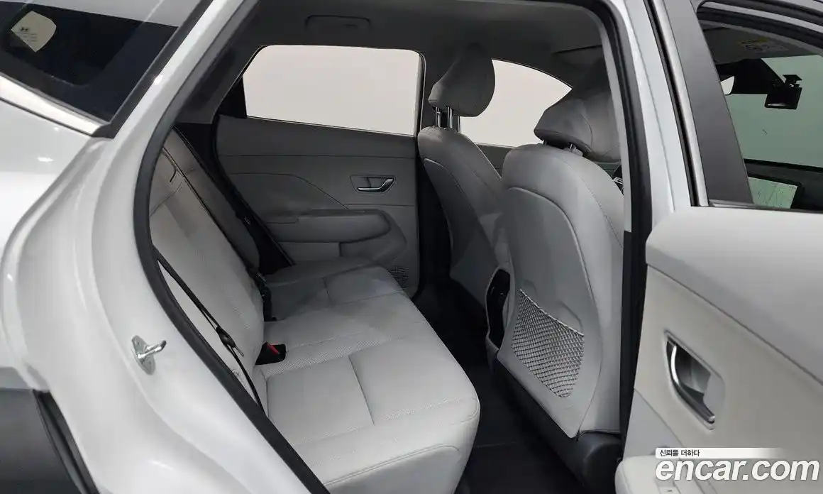 Hyundai Kona 2023 1.6 Автомат в Москве № 1007552, фото 12