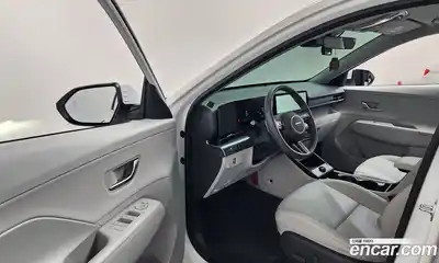 Hyundai Kona 2023 1.6 Автомат в Москве № 1007552, миниатюра 10