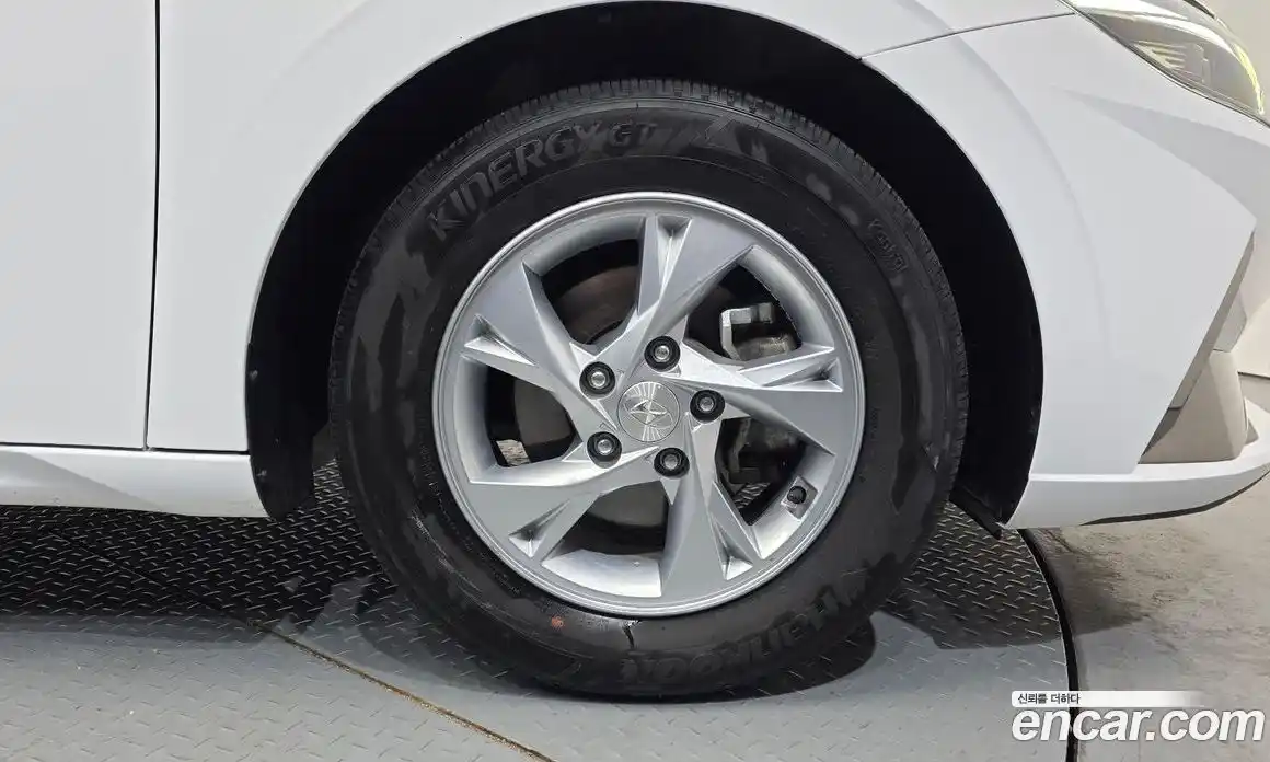 Hyundai Avante 2021 1.6 Автомат в Москве № 1008754, фото 5