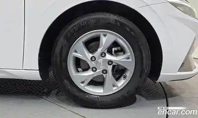 Hyundai Avante 2021 1.6 Автомат в Москве № 1008754, миниатюра 5