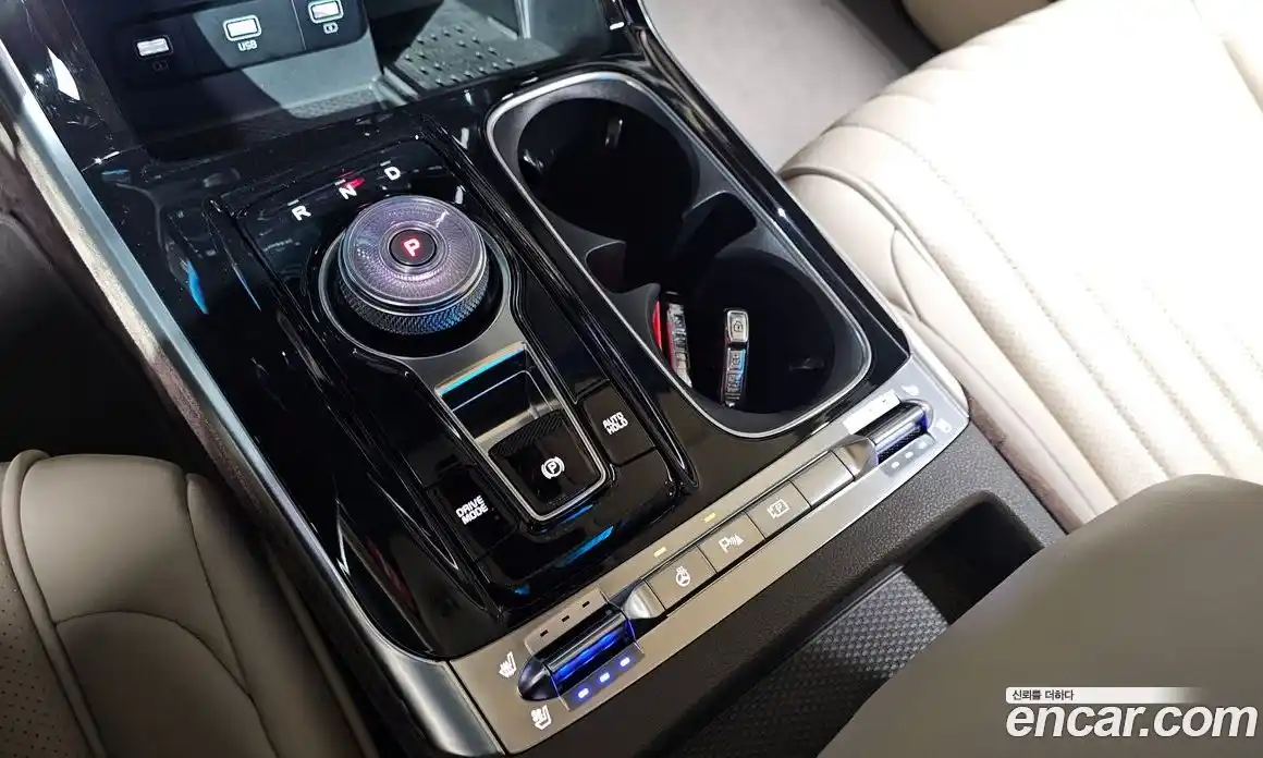 Kia Canival 2022 3.5 Автомат в Москве № 1009685, фото 9