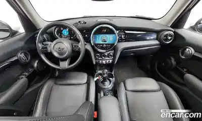 Mini Cooper 2021 1.5 гидро в Москве № 1013715, миниатюра 6