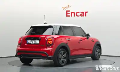 Mini Cooper 2023 1.5 гидро в Москве № 1013719, миниатюра 2
