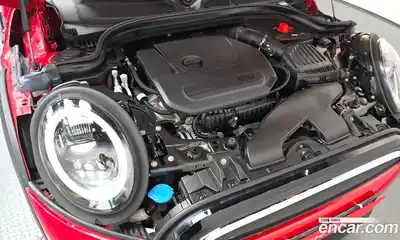 Mini Cooper 2023 1.5 гидро в Москве № 1013719, миниатюра 6