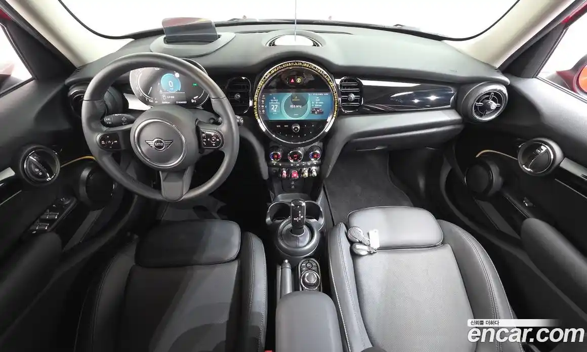 Mini Cooper 2023 1.5 гидро в Москве № 1013719, фото 7
