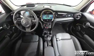Mini Cooper 2023 1.5 гидро в Москве № 1013719, миниатюра 7
