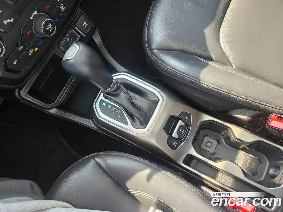 Jeep Renegade 2020 1.6 гидро в Москве № 1015082, фото 9