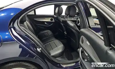 Mercedes-Benz E-Class 2018 2.0 гидро в Москве № 143187, миниатюра 11