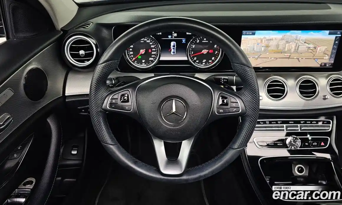 Mercedes-Benz E-Class 2018 2.0 гидро в Москве № 143187, фото 13