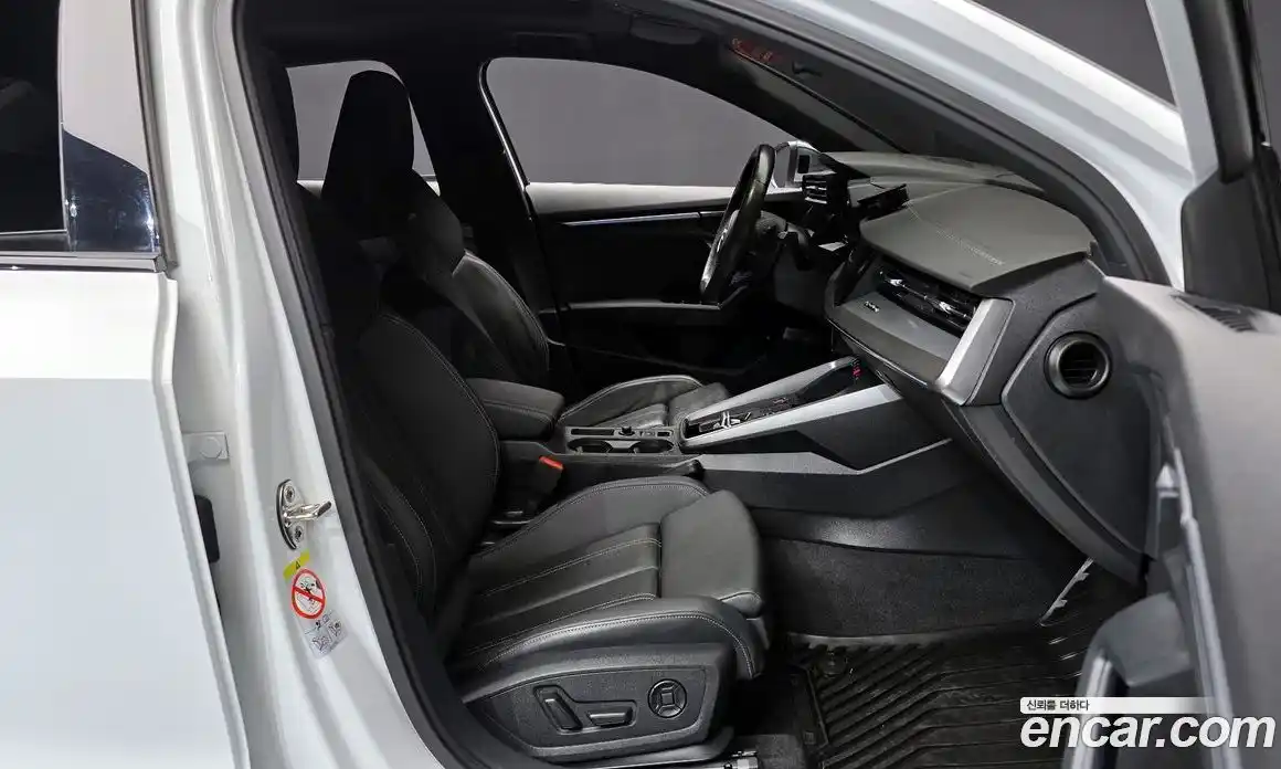 Audi S3 2023 2.0 гидро в Москве № 154845, фото 11