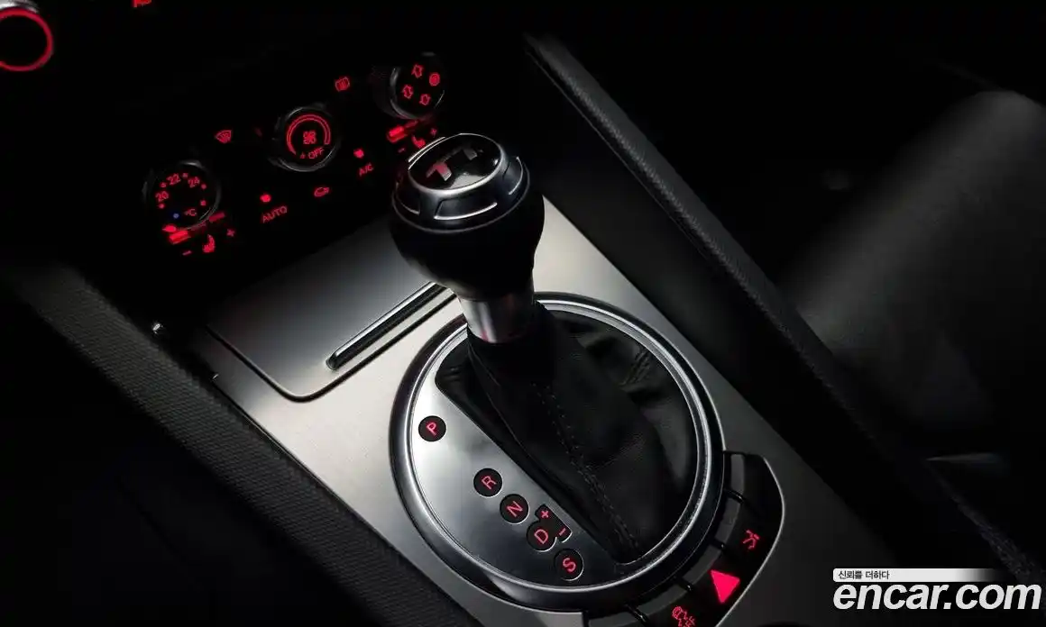 Audi TT 2013 2.0 гидро в Москве № 157532, фото 9