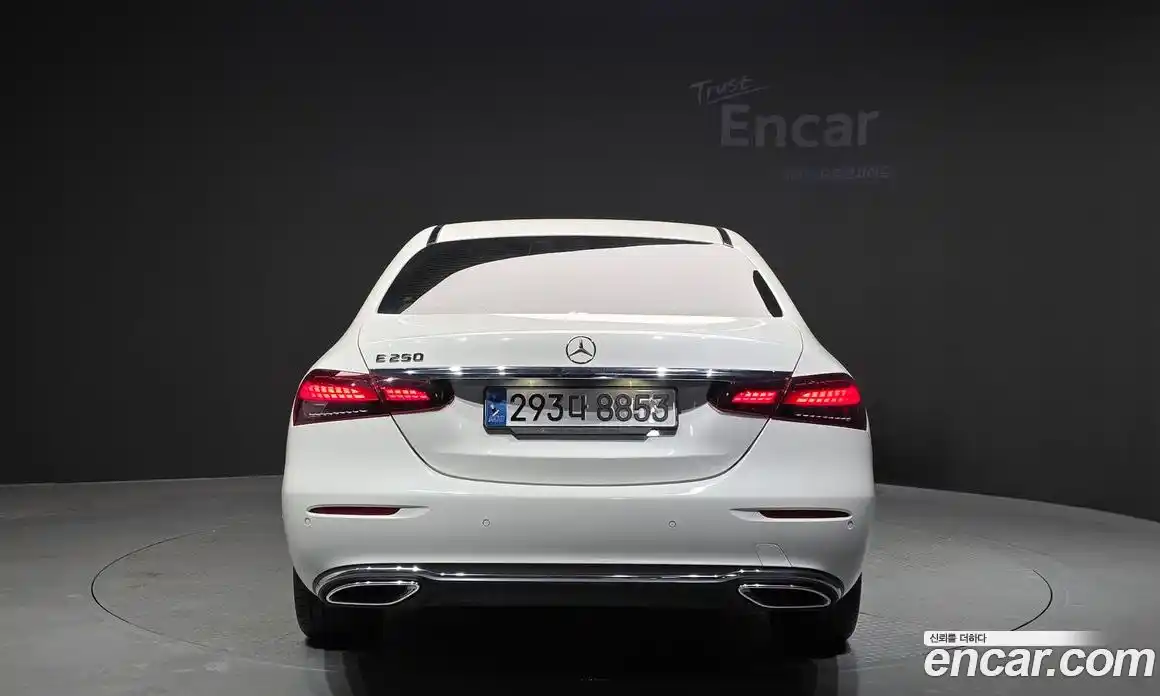 Mercedes-Benz E-Class 2022 2.0 гидро в Москве, фото 4