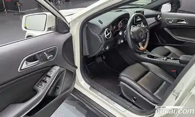 Mercedes-Benz GLA-Class 2018 2.0 гидро в Москве № 161563, миниатюра 11