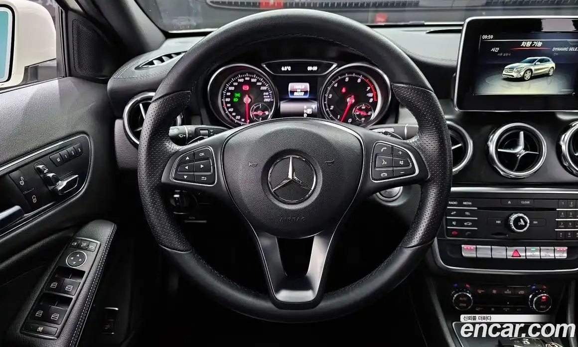 Mercedes-Benz GLA-Class 2018 2.0 гидро в Москве № 161563, фото 13