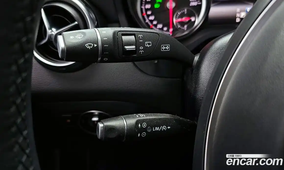 Mercedes-Benz GLA-Class 2018 2.0 гидро в Москве № 161563, фото 16