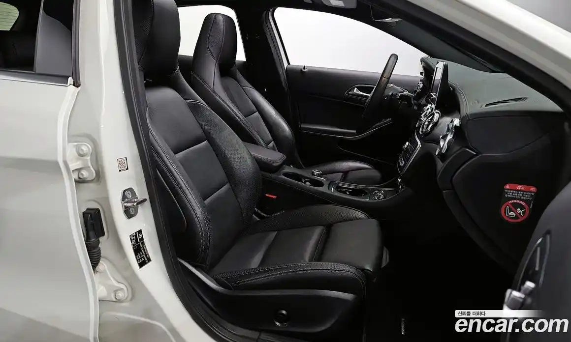 Mercedes-Benz GLA-Class 2018 2.0 гидро в Москве № 161563, фото 10