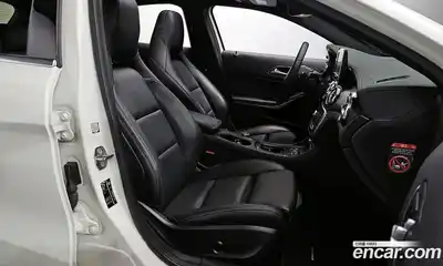 Mercedes-Benz GLA-Class 2018 2.0 гидро в Москве № 161563, миниатюра 10