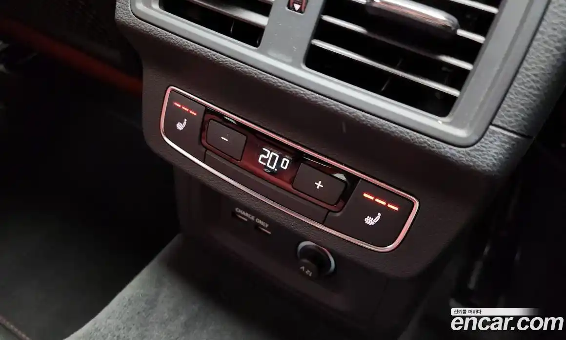 Audi SQ5 2023 3.0 гидро в Москве № 162399, фото 19