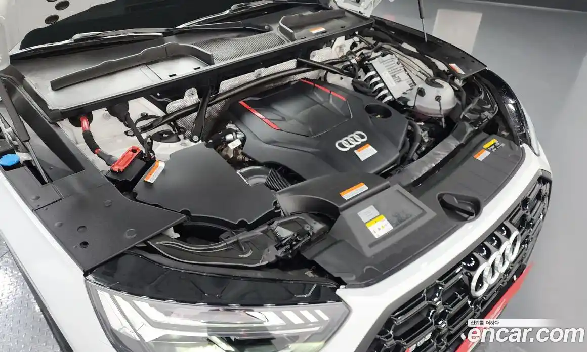 Audi SQ5 2023 3.0 гидро в Москве № 162399, фото 6
