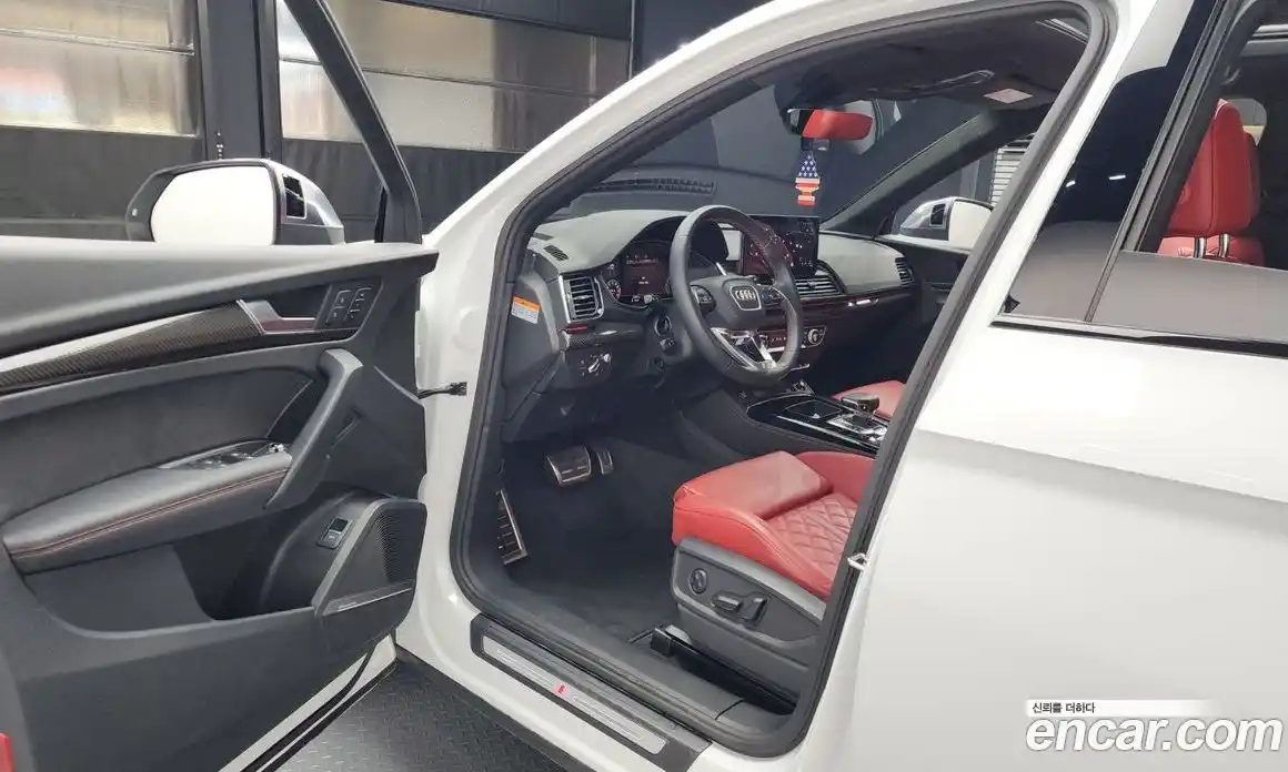 Audi SQ5 2023 3.0 гидро в Москве № 162399, фото 10
