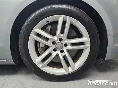 Audi A8 2012 4.2 гидро в Москве № 163852, миниатюра 5