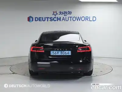 Tesla Model S 2017 гидро в Москве № 167928, миниатюра 4