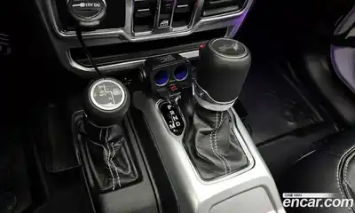 Jeep Wrangler 2023 2.0 гидро в Москве № 169394, миниатюра 9