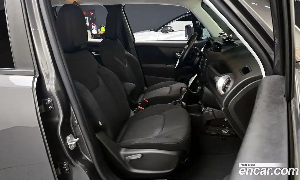 Jeep Renegade 2021 2.4 гидро в Москве № 169462, фото 10