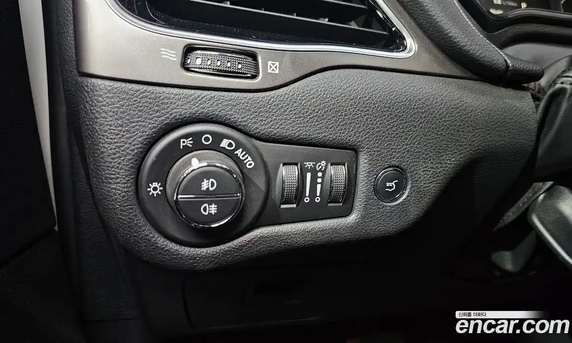 Jeep Cherokee 2020 2.4 гидро в Москве № 169533, фото 18