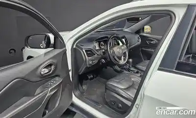 Jeep Cherokee 2020 2.4 гидро в Москве № 169533, миниатюра 10
